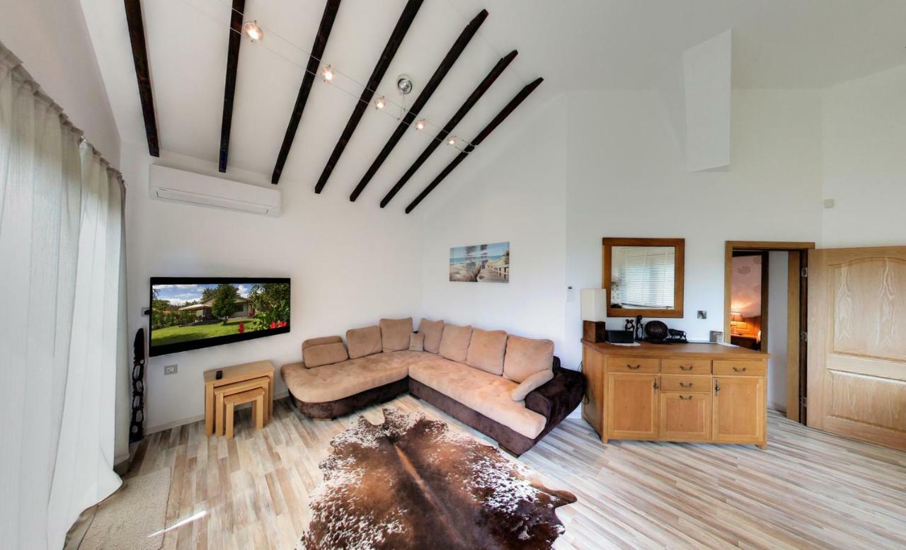 Cherry Tree Cottage Golden Sands Esterno foto
